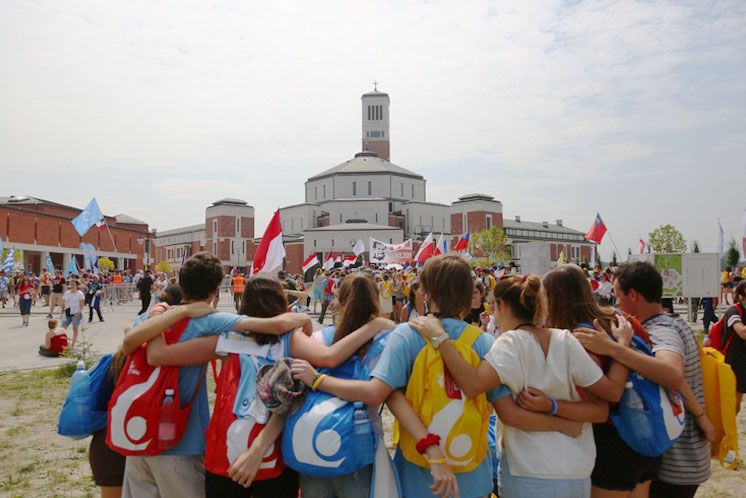 Sinodo dei giovani. Ascoltiamo questi ragazzi in marcia e in cammino